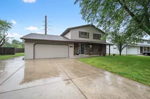 3634 Glenbrooke Ln, Green Bay, WI 54301 - Photo 1
