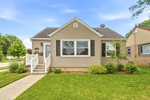 498 W Division St, Fond du Lac, WI 54935 - Photo 1