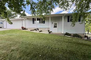 100 Fern Dr, Rosendale, WI 54974 - Photo 1