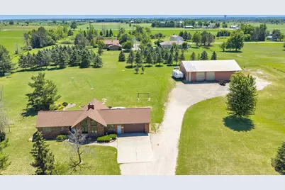 3760 Farmstead Road, Green Bay, WI 54311 - Photo 1