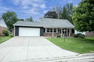 430 Fairview Way, Shawano, WI 54166 - Photo 1