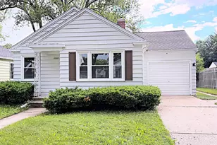 1133 Marquette Ave, Green Bay, WI 54304 - Photo 1