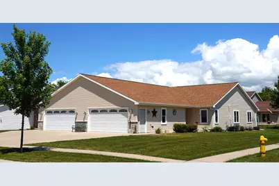 429 Greenbriar Avenue, Fond du Lac, WI 54935 - Photo 1