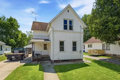 915 W Hawes Avenue, Appleton, WI 54914 - Photo 1