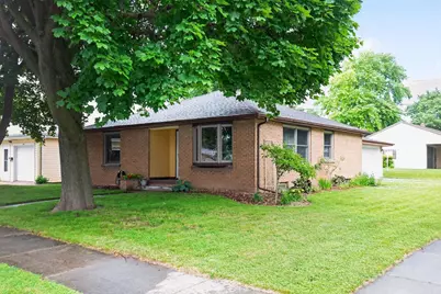 926 E Byrd Street, Appleton, WI 54911 - Photo 1