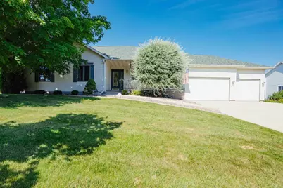 8 Hampton Court, Fond du Lac, WI 54935 - Photo 1