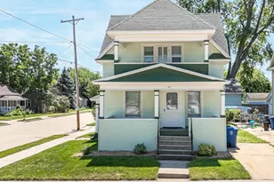 23 E Melvin Ave, Oshkosh, WI 54901 - Photo 1