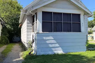 931 Shawano Ave, Green Bay, WI 54303 - Photo 1