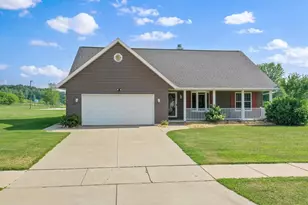 3040 Joy Ln, Green Bay, WI 54311 - Photo 1