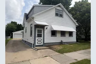928 Harney Avenue, Oshkosh, WI 54901 - Photo 1