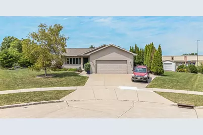 365 Lilac Street, Oshkosh, WI 54902 - Photo 1