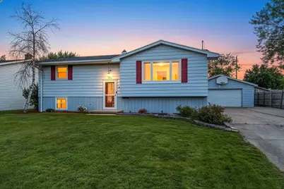 2459 Robinson Avenue, Green Bay, WI 54311 - Photo 1
