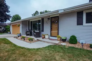 106 Hillcrest Dr, Kiel, WI 53042 - Photo 1