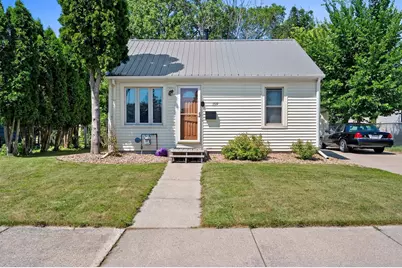 1519 N Wayne Street, Appleton, WI 54911 - Photo 1