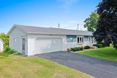 24 S Baraboo Avenue, Sturgeon Bay, WI 54235 - Photo 1