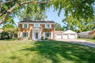 416 Arrowhead Dr, Green Bay, WI 54301 - Photo 1
