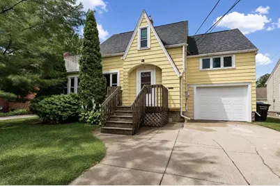 1621 N Division Street, Appleton, WI 54911 - Photo 1