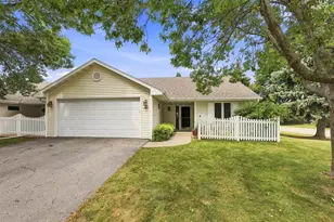 1917 Knapp St, Oshkosh, WI 54902 - Photo 1