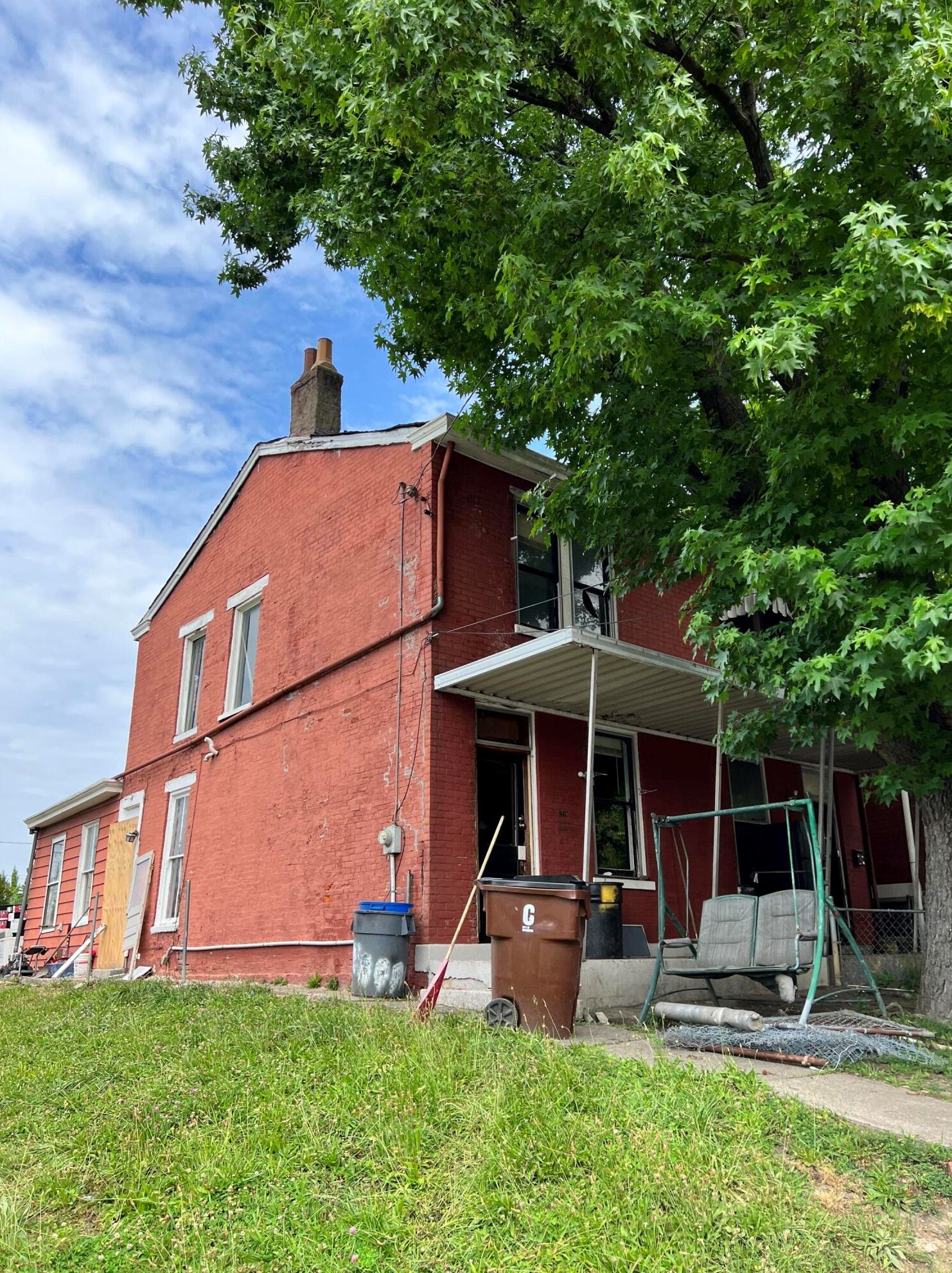 1233 Scott St, Covington, KY 41011