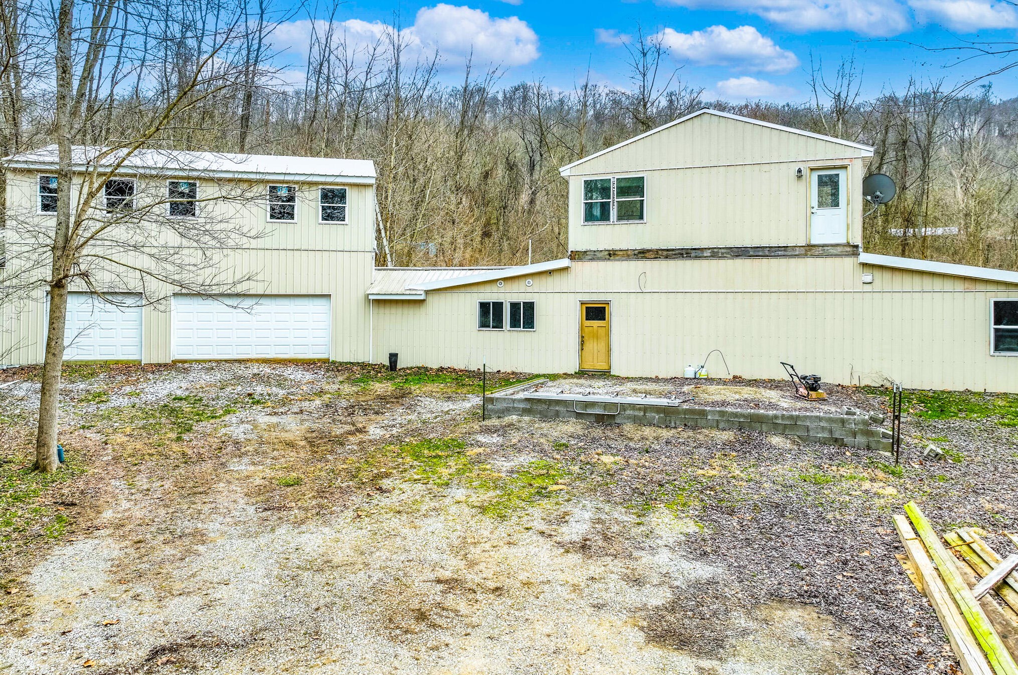 9754 River Rd, Taylorsport, KY 41048
