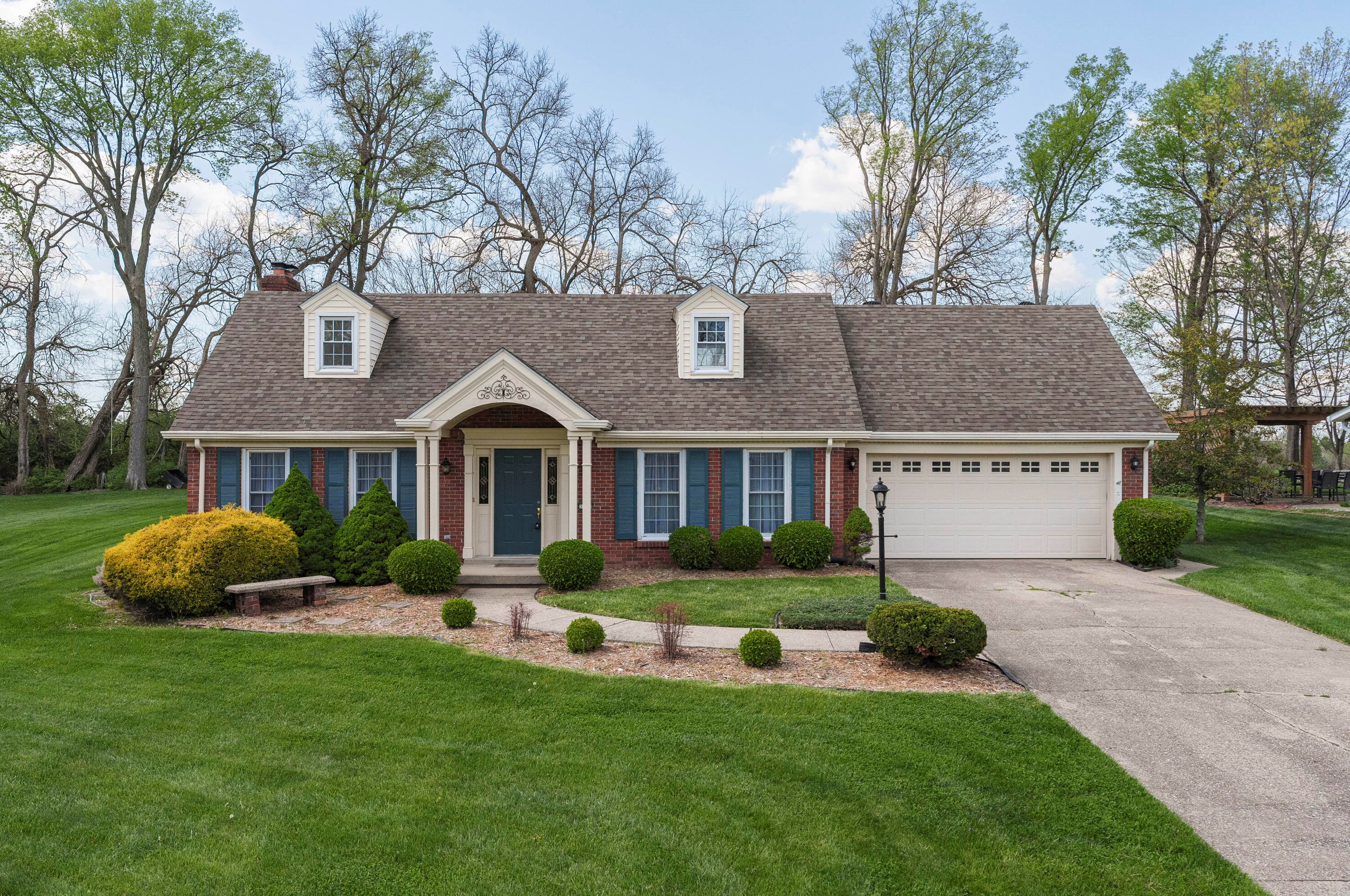 3118 Elmwood Dr, Covington, KY 41017-2319