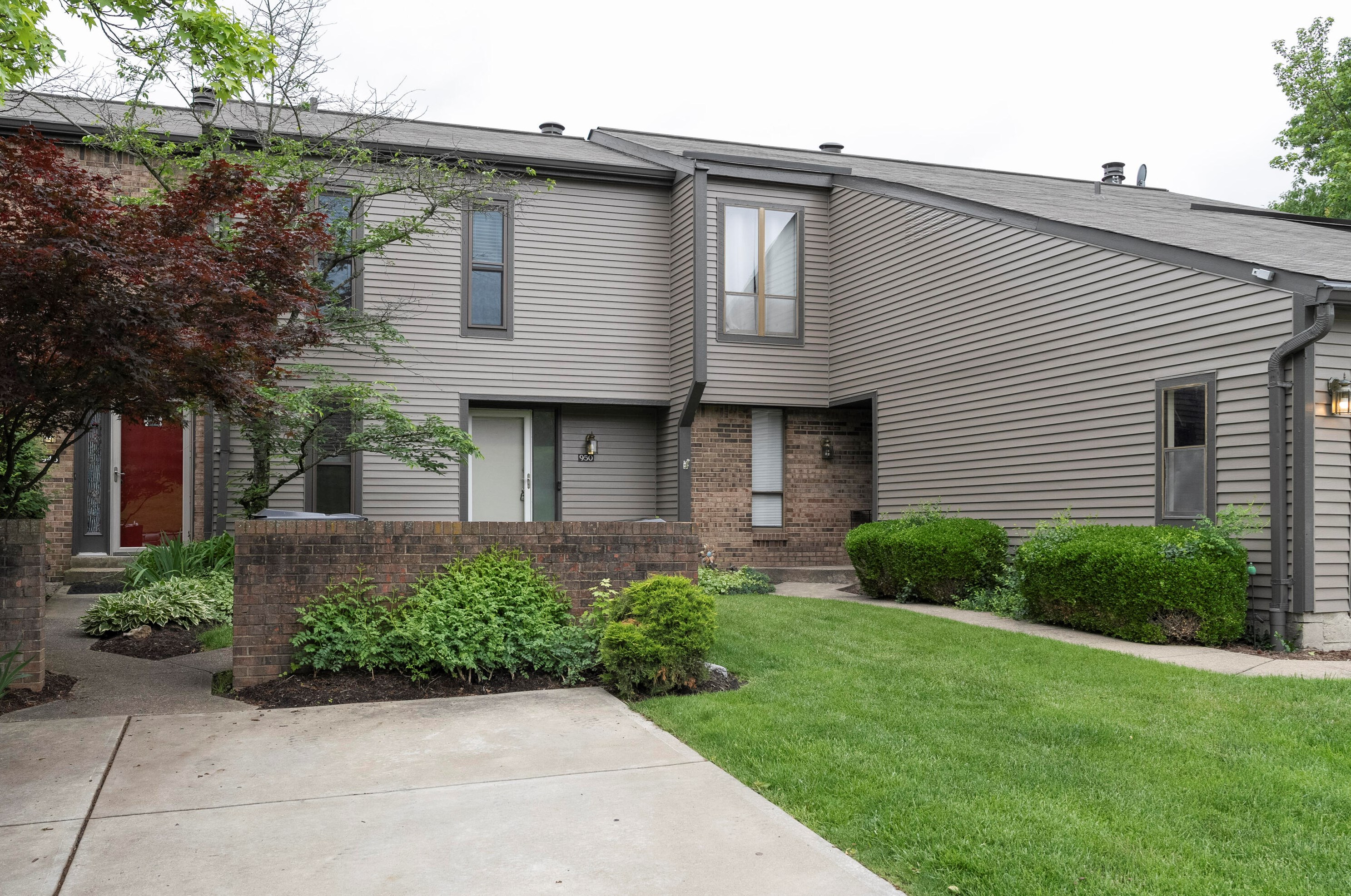 950 Lost Valley Ct, Covington, KY 41017