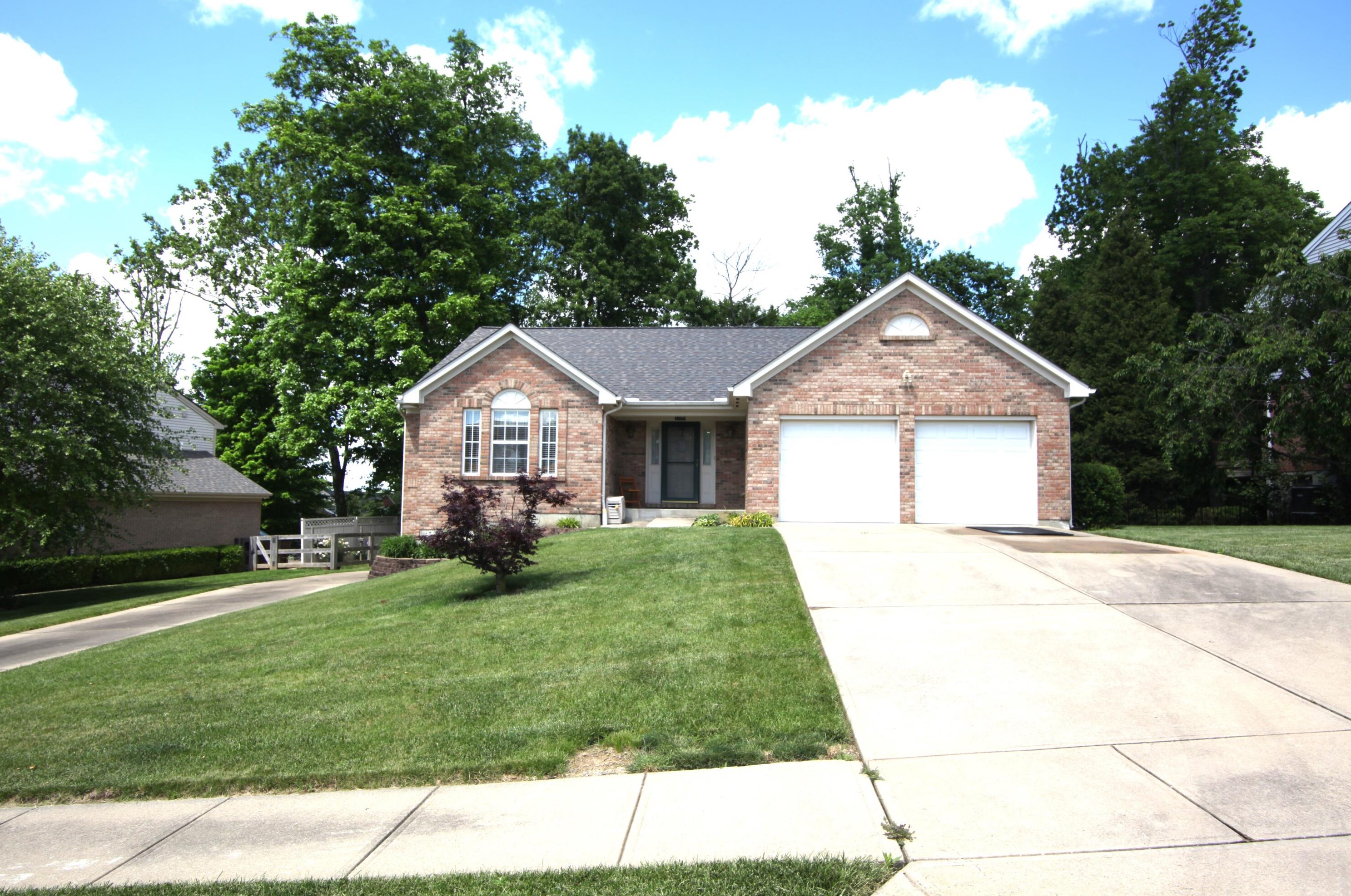 1796 Forest Run Dr, White Tower, KY 41051