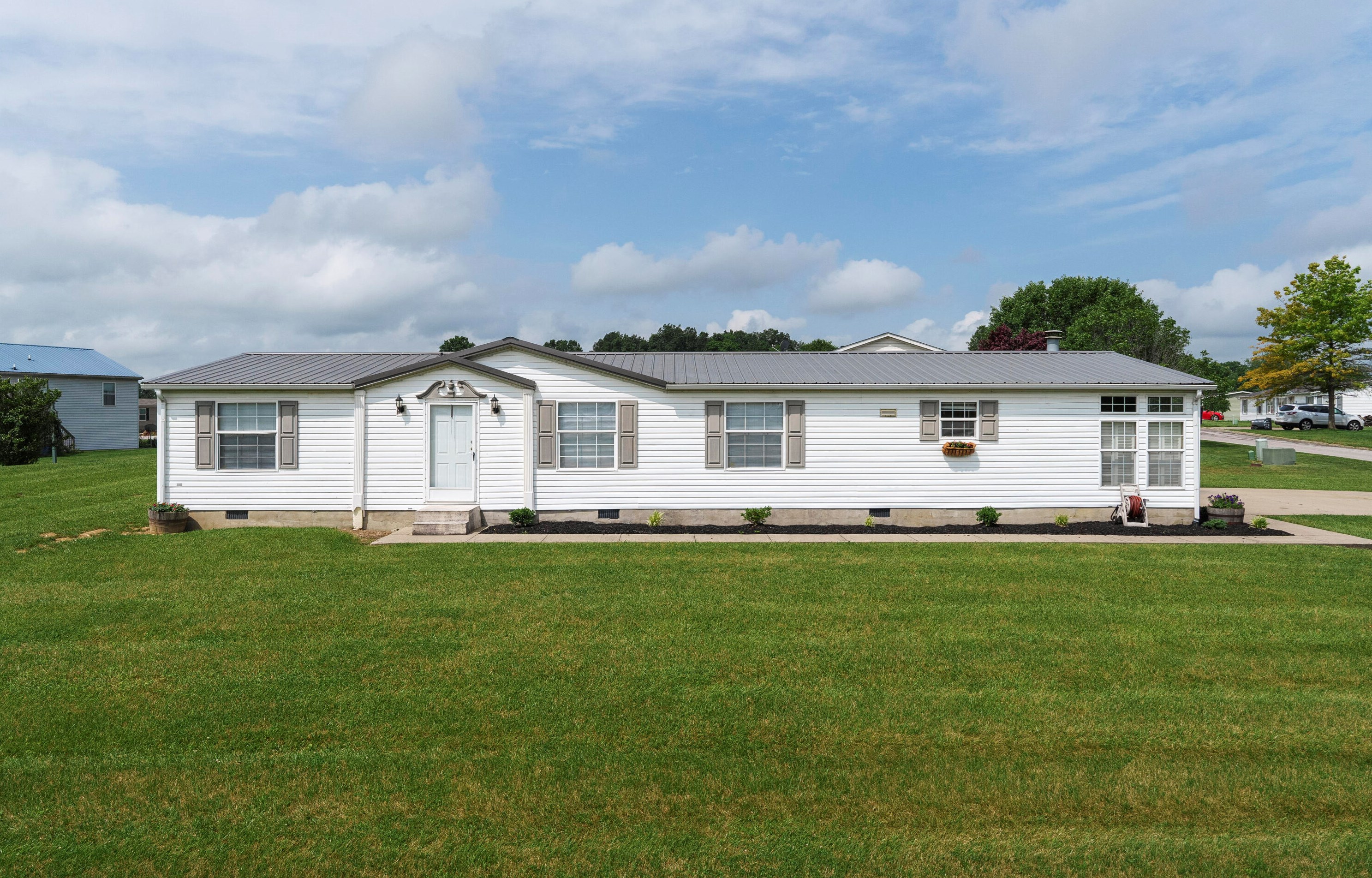 17 Meadowlark Ln, Pendleton County, KY 41040-8361