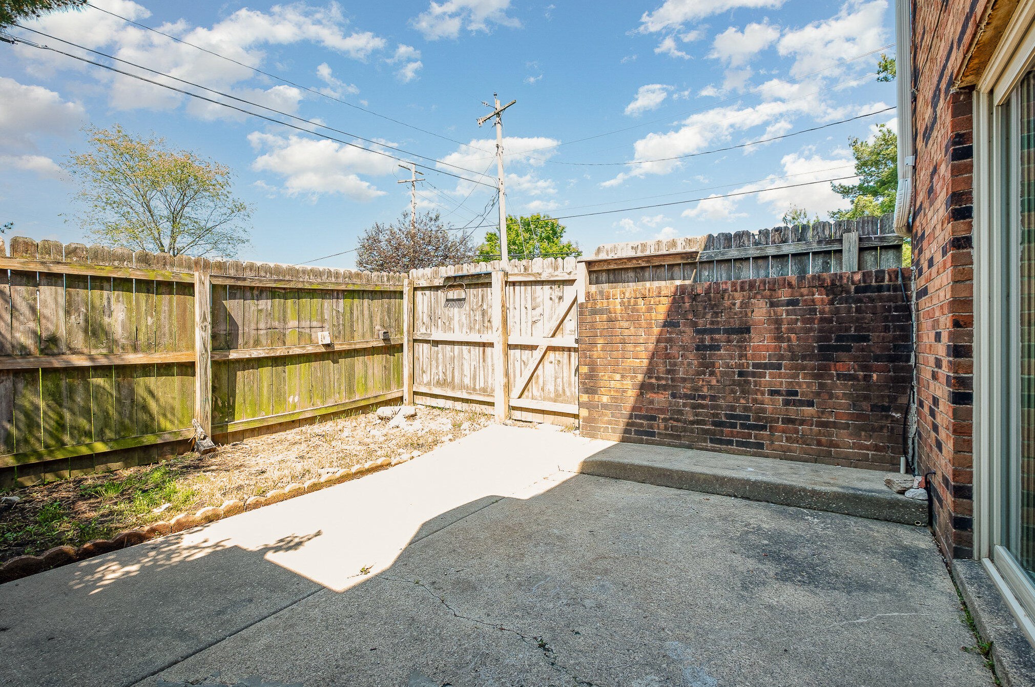 6701 Curtis Way, Florence, KY 41042-1310