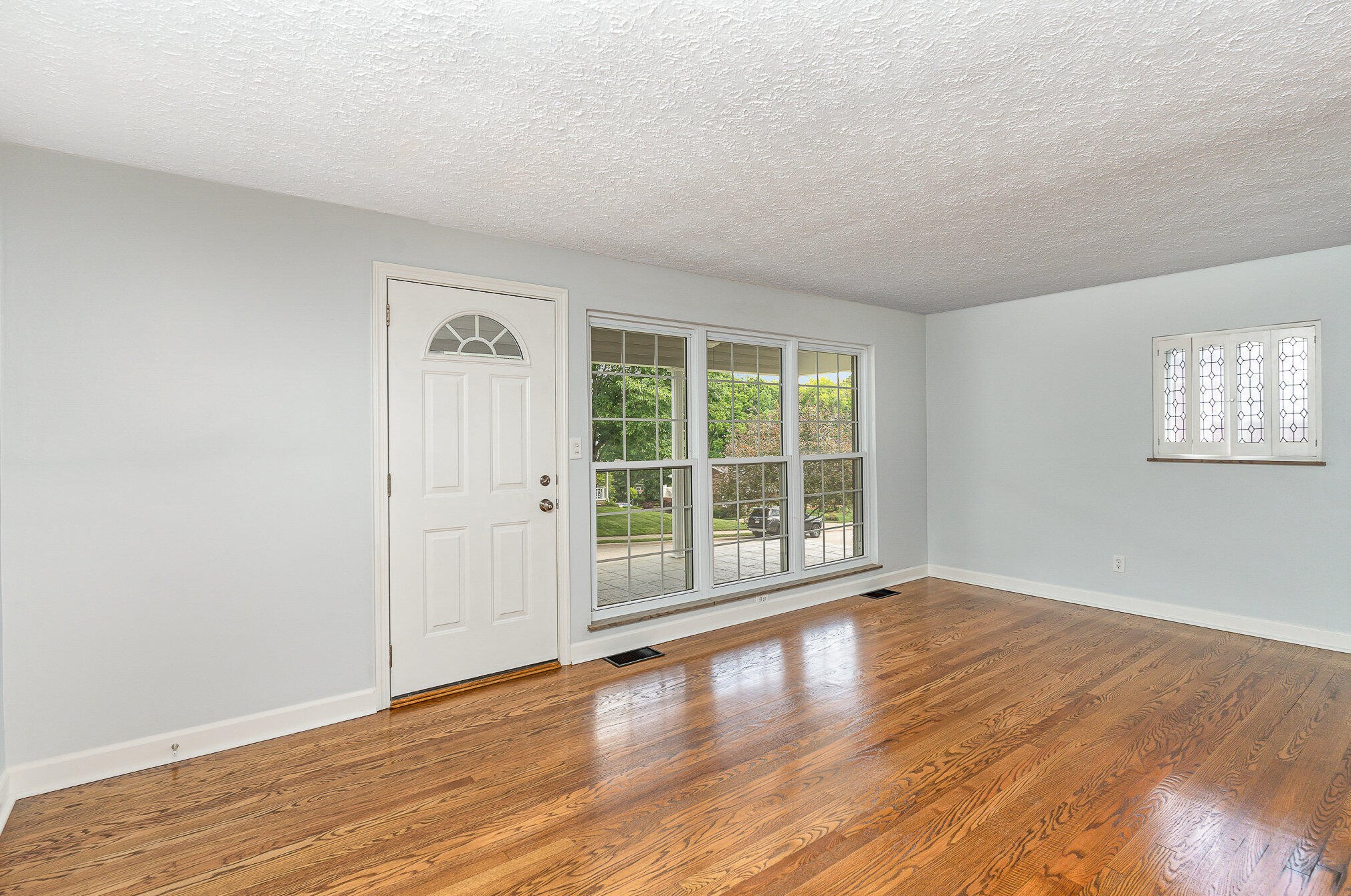 71 Thompson Ave, Covington, KY 41017-2730