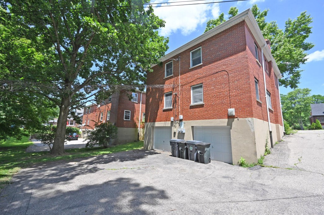 27 Pleasant Ridge Ave, Covington KY  41017-2811 exterior