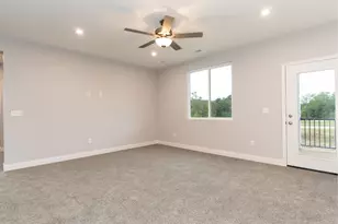 367 Cornwall Dr, Florence, KY 41042 - Photo 4