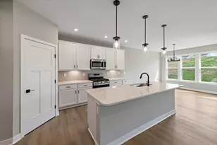 2358 Amici Dr, Covington, KY 41017 - Photo 2