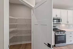 2358 Amici Dr, Covington, KY 41017 - Photo 6