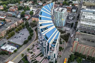 1 Roebling Wy, Covington, KY 41011 - Photo 2