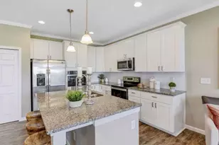 2503 Winners Post Wy, Burlington, KY 41005 - Photo 2