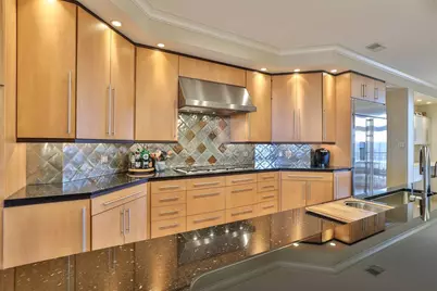 100 W Rivercenter Boulevard #PH3B, Covington, KY 41011 - Photo 34