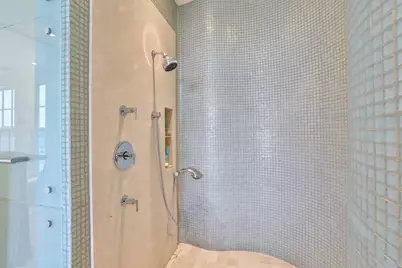 100 W Rivercenter Boulevard #PH3B, Covington, KY 41011 - Photo 36