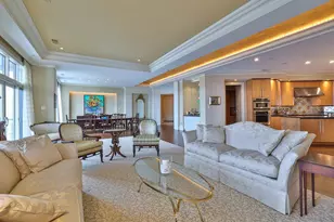 100 W Rivercenter Blvd, Covington, KY 41011 - Photo 10