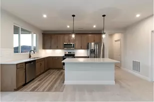 528 Tristan Ln, Florence, KY 41042 - Photo 8