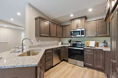 4728 Bentwood Hills Drive #6-300, Wilder, KY 41071 - Photo 4