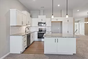 822 Walton Ter Dr, Walton, KY 41094 - Photo 4