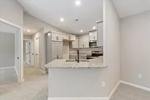 4714 Bentwood Hills Dr, Wilder, KY 41071 - Photo 4