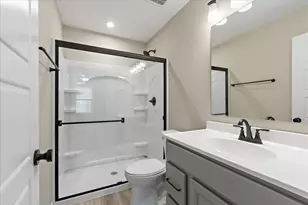 4714 Bentwood Hills Dr, Wilder, KY 41071 - Photo 14