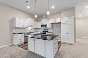 4726 Bentwood Hills Dr, Wilder, KY 41071 - Photo 2