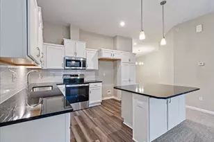 4726 Bentwood Hills Dr, Wilder, KY 41071 - Photo 4