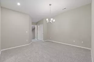 4726 Bentwood Hills Dr, Wilder, KY 41071 - Photo 6