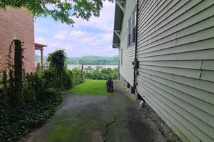 464 W 2nd St, Maysville, KY 41056 - Photo 6