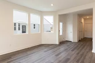 825 Amesbury Dr, Florence, KY 41042 - Photo 6