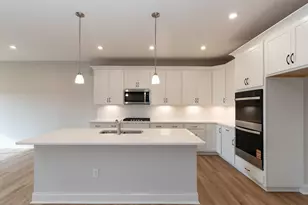 821 Amesbury Dr, Florence, KY 41042 - Photo 10